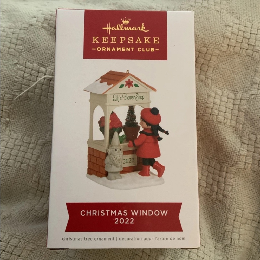 HALLMARK 2022 CHRISTMAS WINDOWS # 20 SERIES ORNAMENT